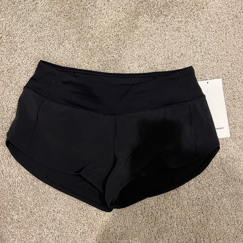 NEW WITH TAGS Lululemon Speed Up LR Shorts. 2.5’’ Lined